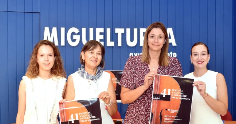 Vibrante Celebración del Folklore Nacional en el Parque Doctor Fleming el Próximo 13 de Julio