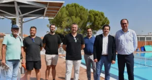 El Presidente de la Diputación de Ciudad Real Inspecciona la Renovada Piscina Municipal de Miguelturra