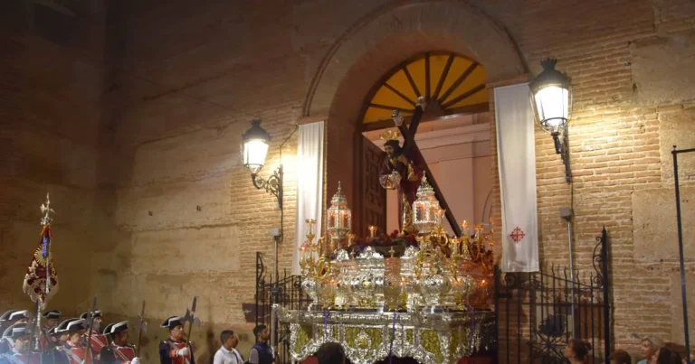 Devoción y Esfuerzo: Procesión de Nuestro Padre Jesús Nazareno en Miguelturra