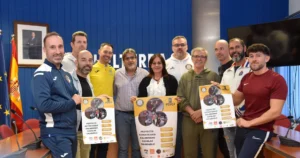 El Proyecto «PEBES» del Club Balonmano Alarcos se Extiende en los Colegios Locales con Respaldo Municipal