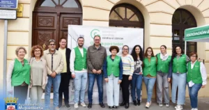 Éxito Educativo en la Plaza: Niños de Primaria se Sumergen en la Ciencia