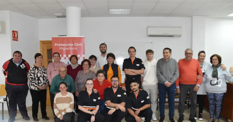 Taller de Primeros Auxilios Fortalece la Comunidad del Barrio de Oriente