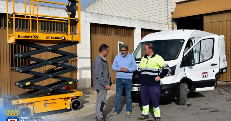 El Ayuntamiento Refuerza la Concejalía de Servicios con Nueva Maquinaria Especializada