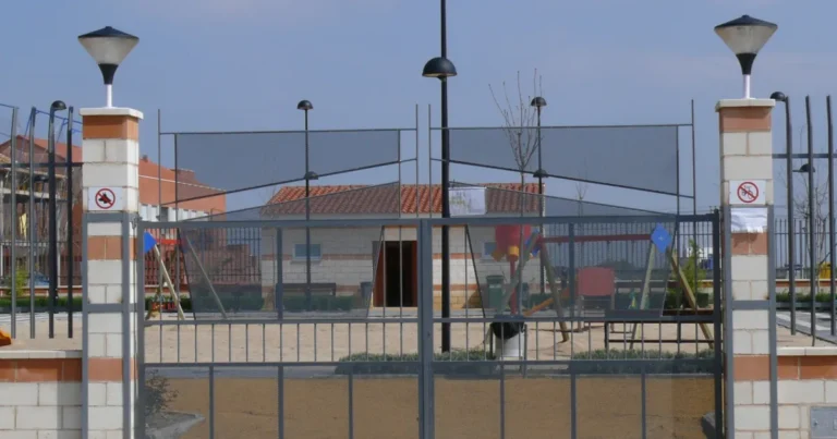 Parques municipales clausurados debido a vientos intensos, 27 de enero de 2025