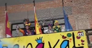 Miguelturra Vive su Carnaval con una Explosión de Color y Alegría en la Concentración de Peñas Locales