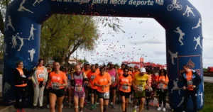 Décima Edición de Carrera Solidaria Reúne a 150 Corredores por la Igualdad y la Lucha contra la Esclerosis Múltiple