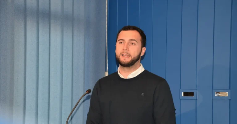 Taller de Introducción al Manejo de Drones para Jóvenes en el CERE