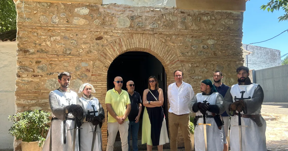 Caballeros de Fortuna Cautivan a Peralvillo Durante las Fiestas de la Virgen Blanca