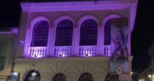 Miguelturra Celebra el Día Mundial del Síndrome de Turner con una Iluminación Especial del Centro de Día