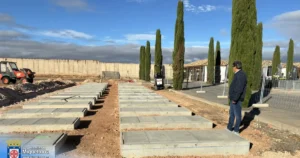 Preparativos y Ampliación del Cementerio para Honrar a los Difuntos en la Festividad de Todos Los Santos