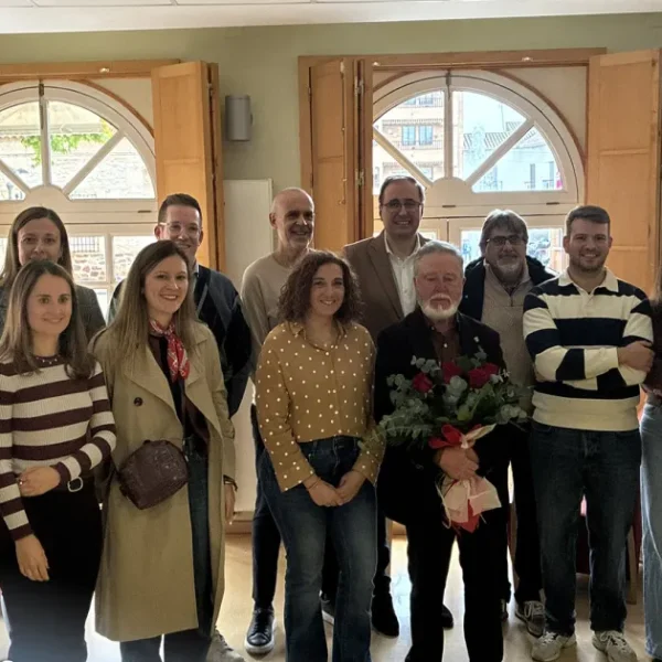 Miguelturra Honra a Román Rivero Dedicando el Centro de Mayores en su Nombre