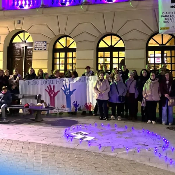 Miguelturra se Une en un Emotivo Homenaje Contra la Violencia de Género en el 25N