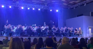 La Banda Sinfónica de Miguelturra Enlaza Música y Cine en un Concierto Navideño