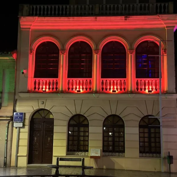 El Centro De Día se Viste de Luz para Celebrar el Cumpleaños del Rey Felipe VI