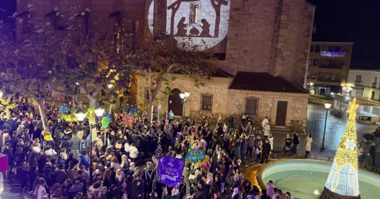José Luis Rivas Recibe la Llave Maestra para los Reyes Magos de Mano del Alcalde
