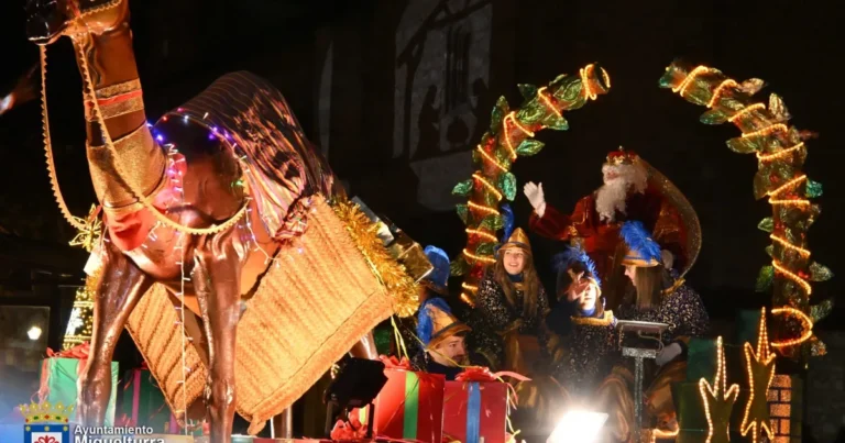 Magia y Tradición: La Cabalgata de Reyes Ilumina Miguelturra