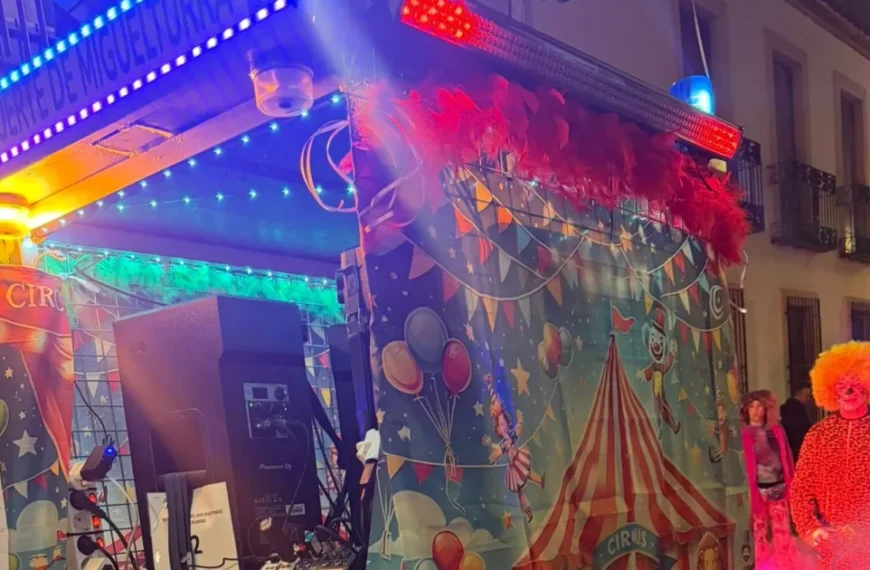 El Circo de Pascual Rojas Triunfa en el Concurso de Carros Musicales del Carnaval de Miguelturra