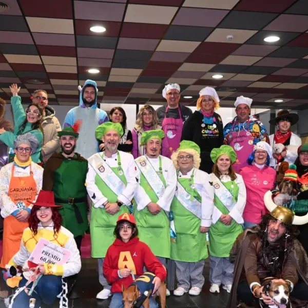 Odín Triunfa en el Concurso de Mascotas «Dejando Huella» durante el Vibrante Lunes de Carnaval en Miguelturra