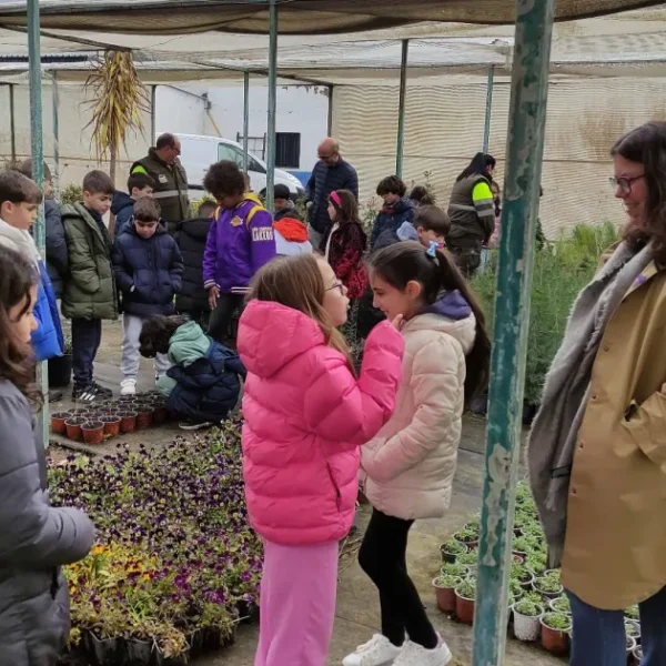 Escolares se Conectan con la Naturaleza gracias a «Nuestras Amigas las Plantas»