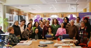 Miguelturra Promueve Igualdad y Tradición con Taller de Encaje de Bolillos en el 8M