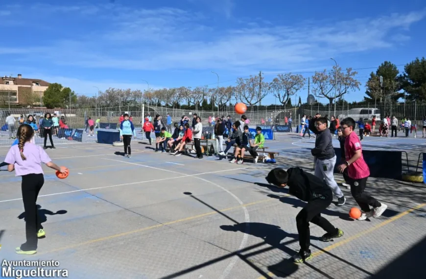 Miguelturra Promueve la Convivencia Escolar con Encuentro Masivo de Dachtball
