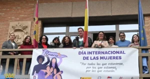 Miguelturra Refuerza su Compromiso con la Igualdad en el 8M con Pancarta y Manifiesto