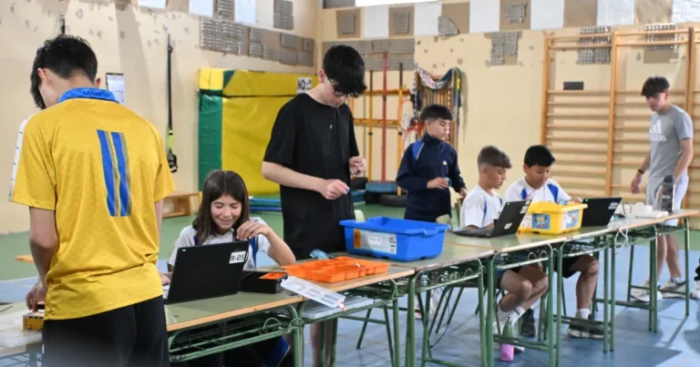 Innovadoras Jornadas de Robótica y Programación Unen a Estudiantes de Miguelturra