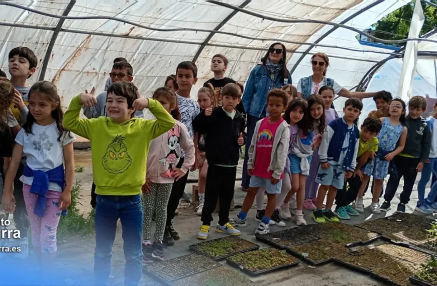 Jornada de Educación Ambiental para Estudiantes del Colegio «El Cristo» en el Vivero Municipal