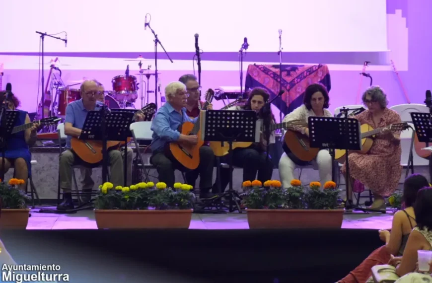 Luis Ramón Mohíno Destaca el Papel Fundamental de la Universidad Popular de Miguelturra en su Clausura Anual