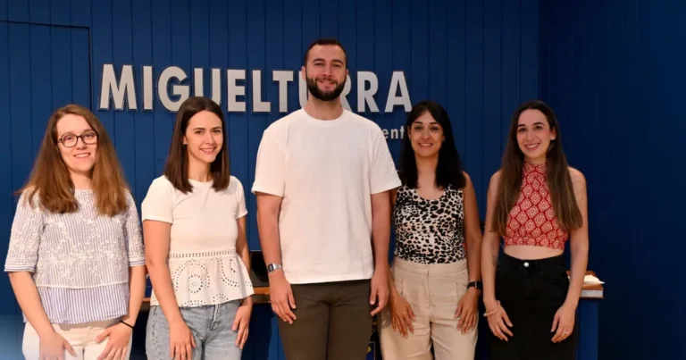 Miguelturra Fomenta el Desarrollo Infantil con la Charla-Taller «Crecer Jugando»