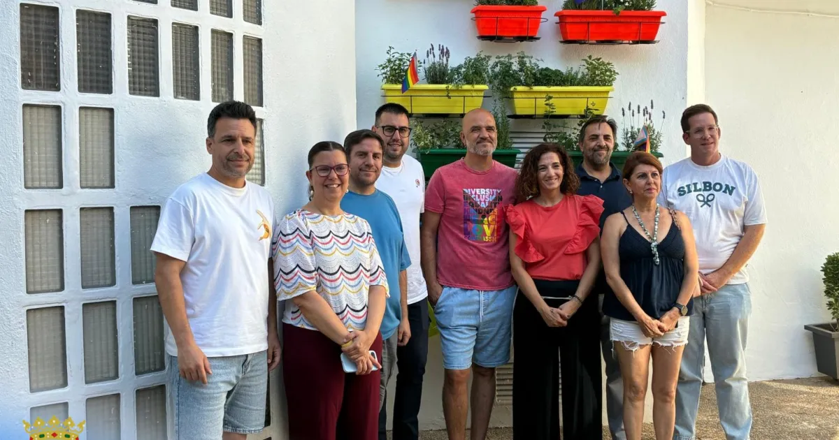 Miguelturra Celebra la Diversidad con un Jardín Vertical en el Centro Joven