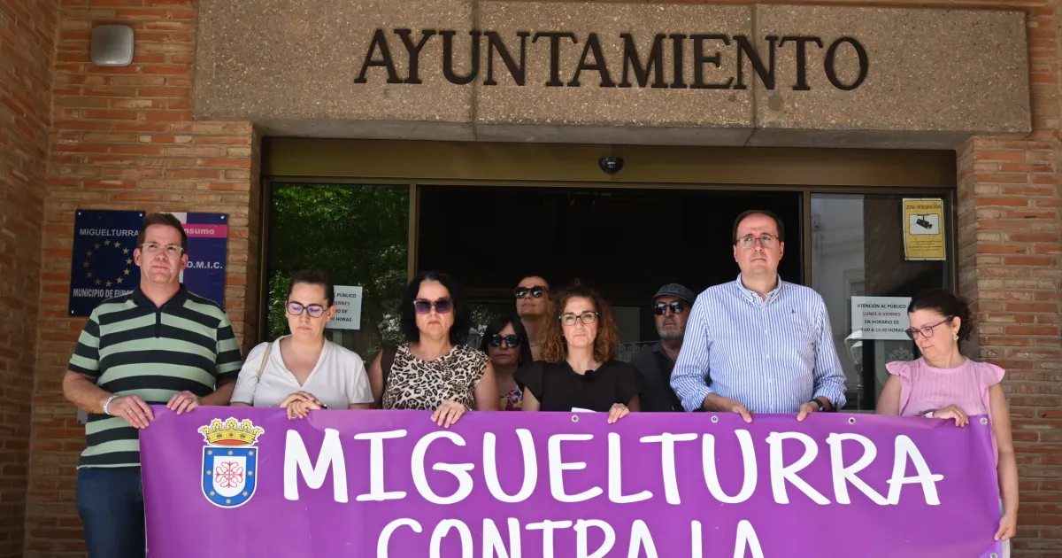 Miguelturra Honra a las Víctimas de Violencia de Género y Activa Protocolo de Duelo Municipal