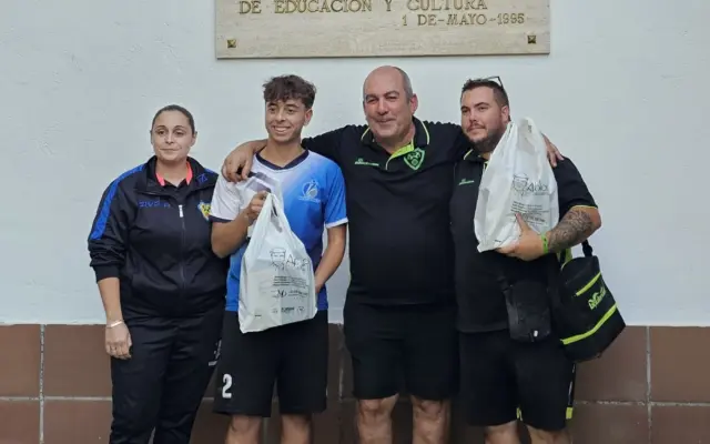 Jugadores de petanca durante el tradicional Torneo de Ferias y Fiestas de Miguelturra