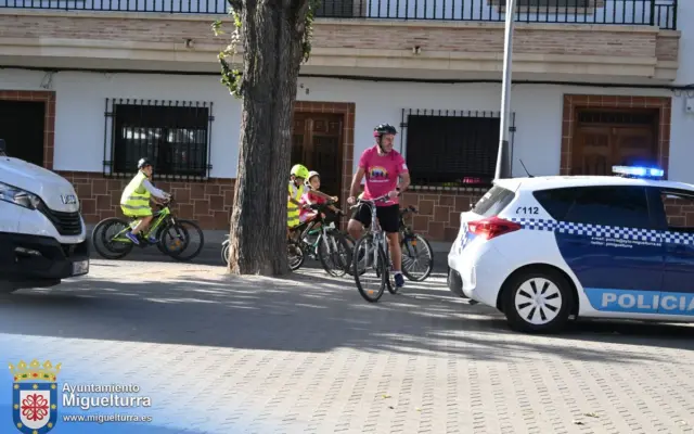 Escolares de Miguelturra participan en la ruta ciclista de cierre de la Semana de la Movilidad